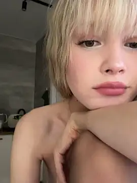 bellasecrettt (F teen) - panties off