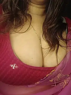 aarna111 (Ask my age) - Oillimg boobs