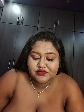horny_diana live cam on StripChat