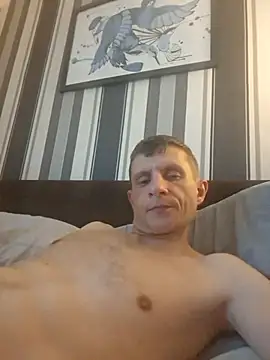 bigdmasked - BigDmasked's free webcam - UK Sex Cams