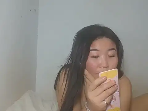 Zyeiii live cam on StripChat