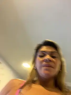 tabata_monroee webcam