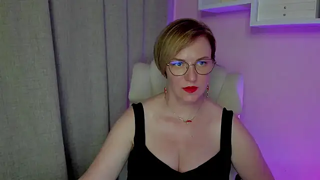 feliziaDesire webcam