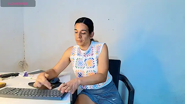 Oh_Tique webcam
