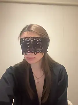 Lona-lov live cam on StripChat