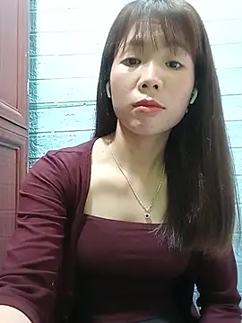 AmyLinee01 live cam on StripChat