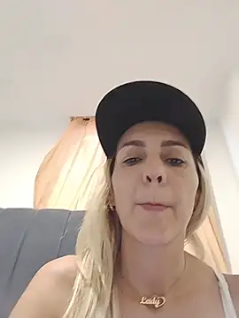 Monita_Med live cam
