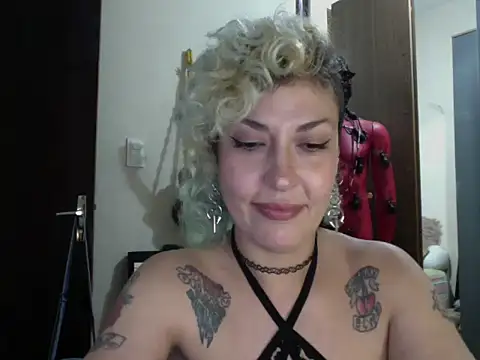 mariloum - MariLouM's free webcam - UK Sex Cams