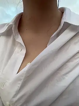 minami_room live cam on StripChat