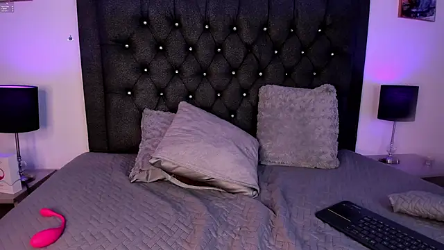 Mia_ink1111
