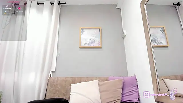 _EmilyJireh_ webcam