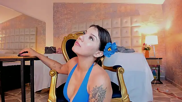 MelaniieRoux webcam