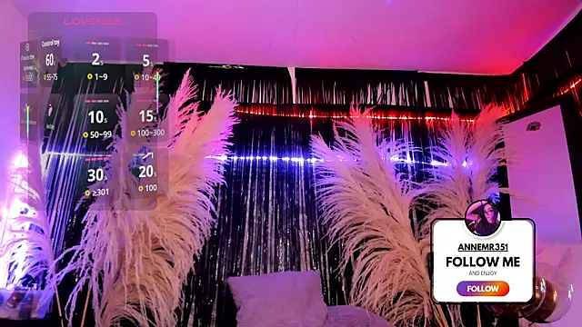 MaryAnneeXOO webcam