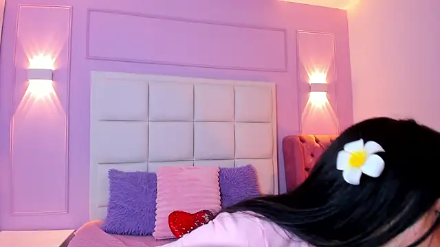 Ashleypetit webcam