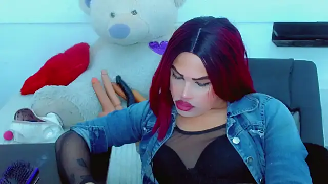 NharaBigCock webcam