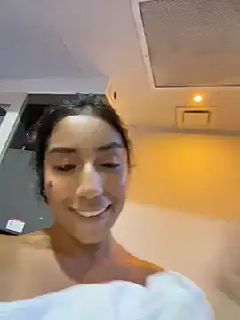 SaryJonex webcam