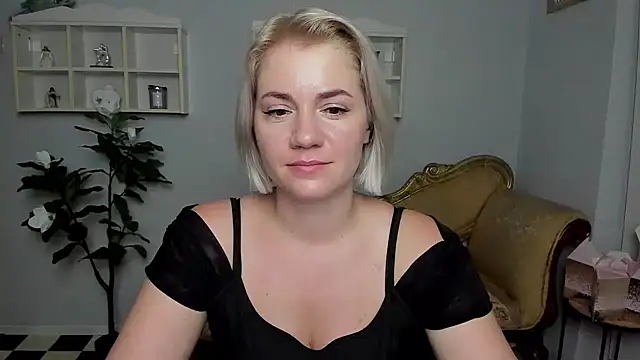 MariaStones webcam