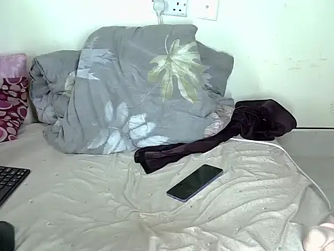 quenbella webcam