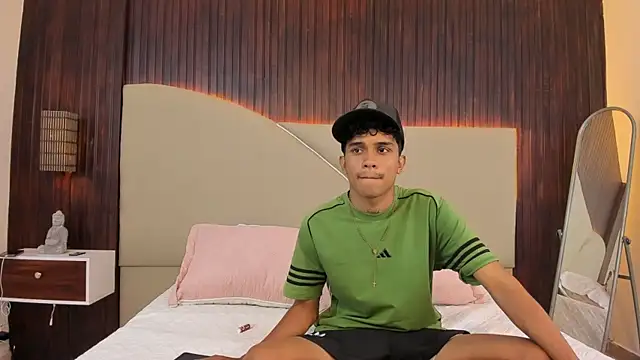 Alexxx_B2026 webcam