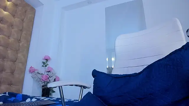 violet_giraldo webcam