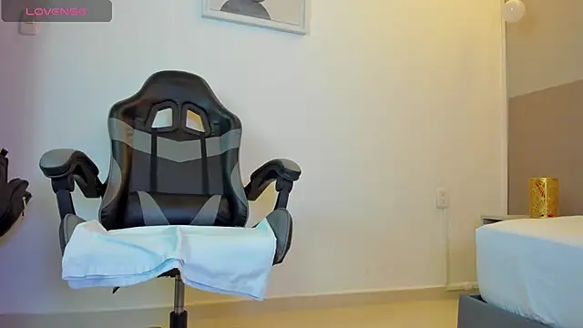 ayla13_ webcam