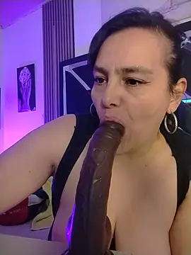 Natasha_miilf webcam