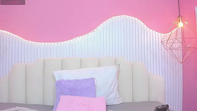 emmyrouse_ webcam
