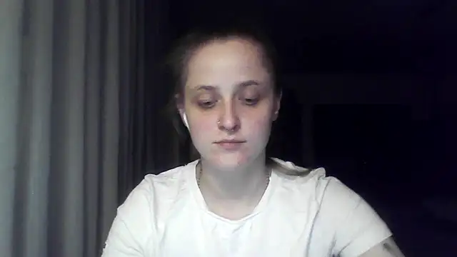 LeaWetGirl webcam