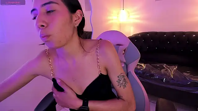 Nicole_jade webcam