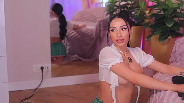 Anais_Bloom webcam