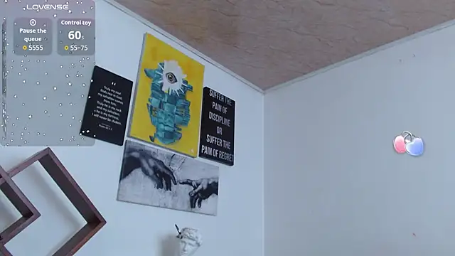 ZoeBakers_ webcam