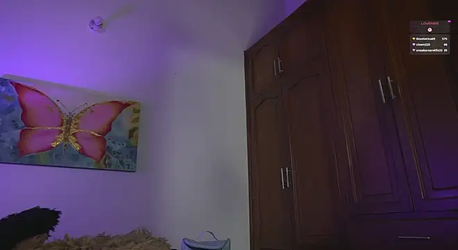 yayoi_cresp18 live cam on StripChat