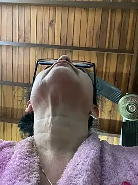 Sharongirl07 live cam on StripChat