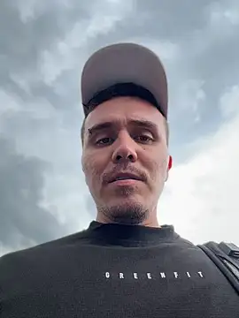 adam-rivera webcam