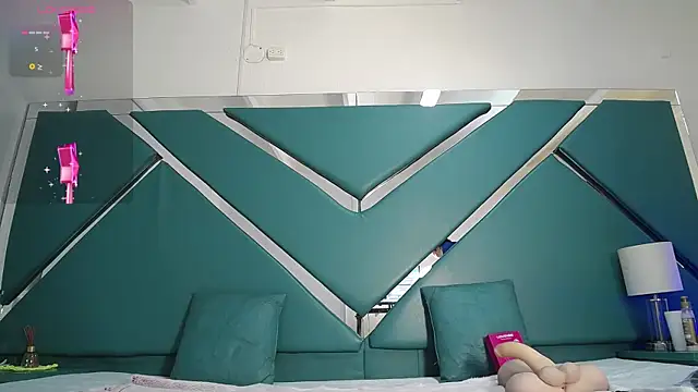 Mia_garcia28 webcam
