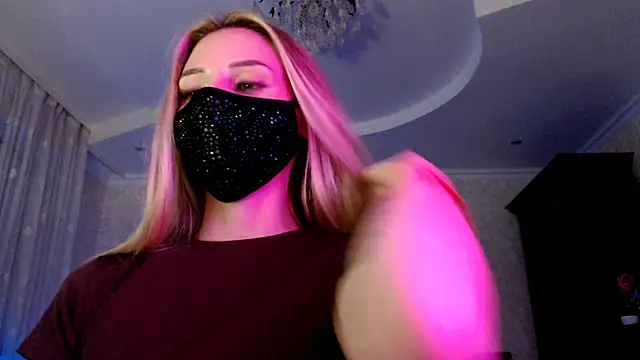 Iris_lave live cam on StripChat