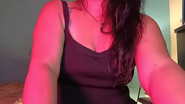 YourDesi_Laila_ live cam on StripChat