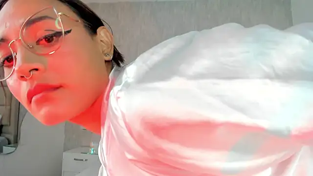 Lilith_Russoo webcam