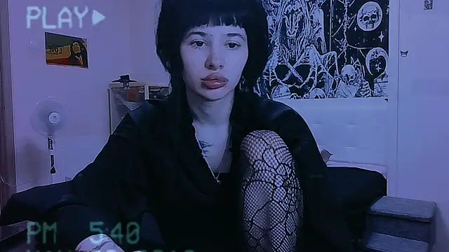 AllisonDeetz webcam