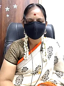 Tamil_white_beauty live cam on StripChat