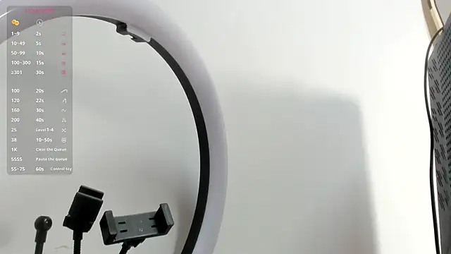 Nia_lobo webcam