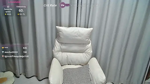 xiao_qian live cam on StripChat