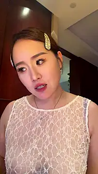 momoli60 webcam