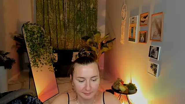 Golden_Dragon live cam on StripChat