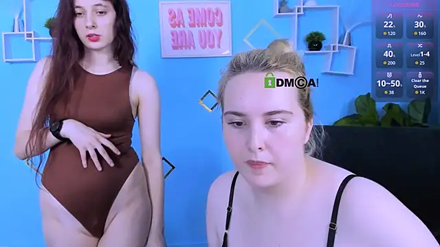 nami_glow live cam on StripChat