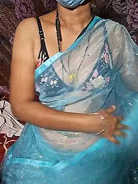 xbhuume (F milf) - nude show