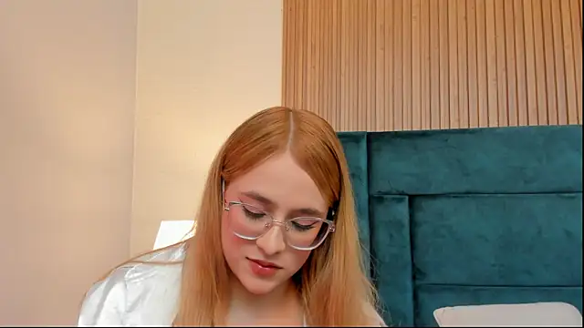 Amber_kiss_