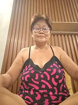 Sunflower1956 live cam on StripChat