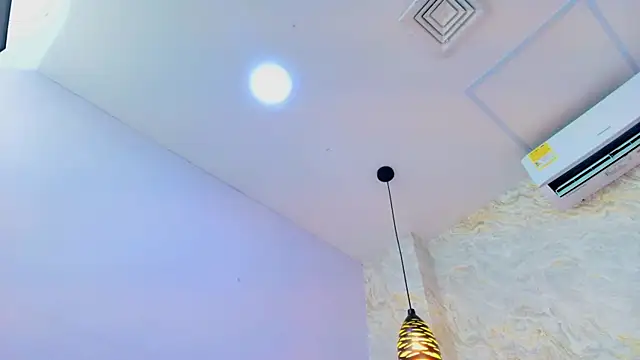 ariana_florez_ live cam on StripChat