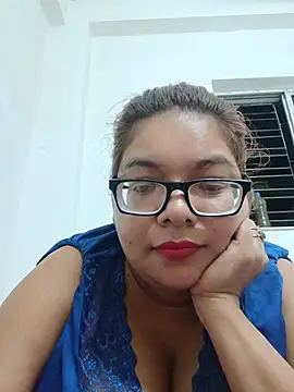 Elie_Hallway live cam on StripChat